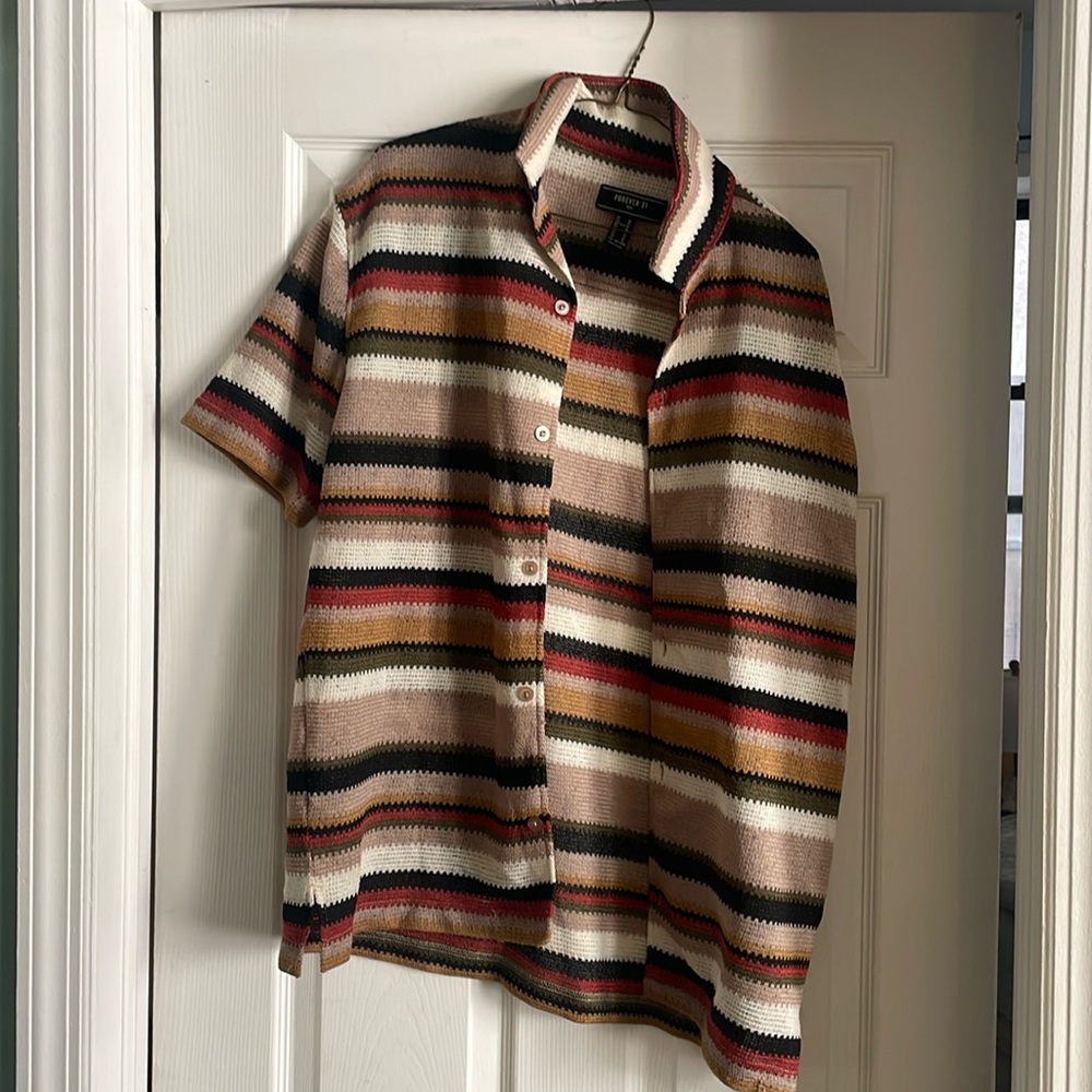 Men’s/unisex Loose Fitting Knitted Button Down, Short Sleeved